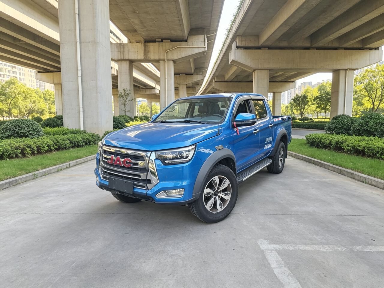 2018 JiangHuai(JAC) T8  Diesel / Manual